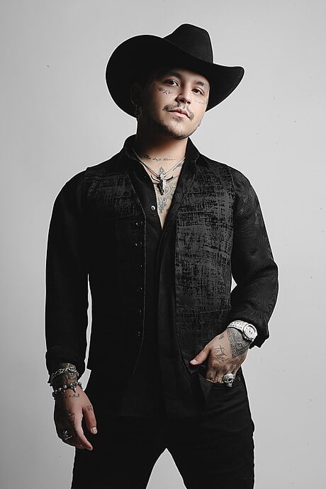 Christian Nodal's profile picture